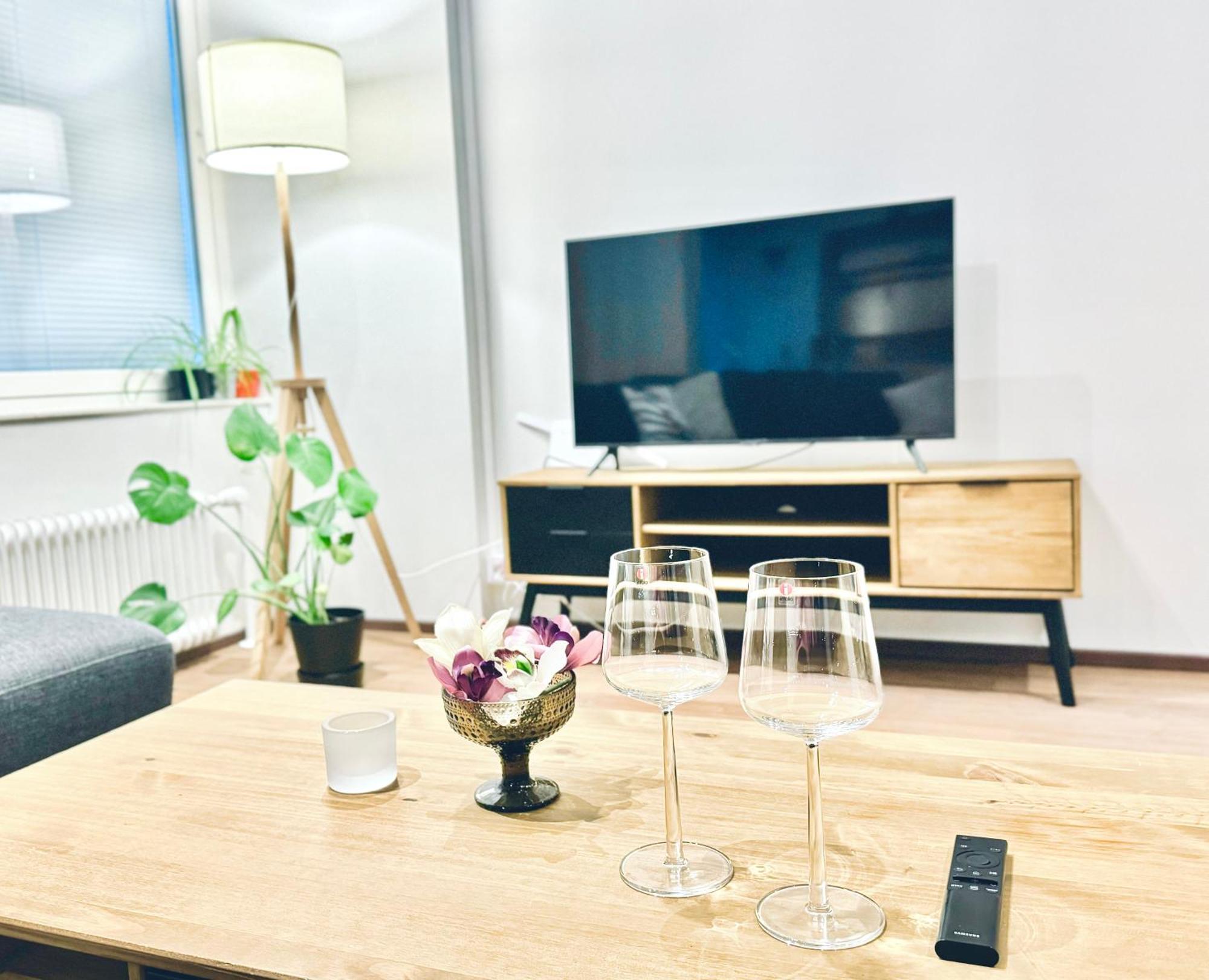 Turku Central Luxury Modern Cozy Flat 69M2 Apartment ภายนอก รูปภาพ